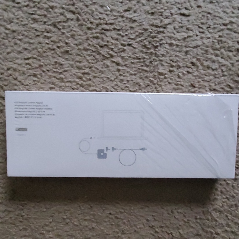 Apple Magsafe 2 45W Charger - Picture 2 of 2